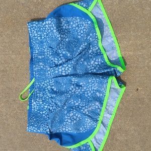 Nike running shorts women's medium